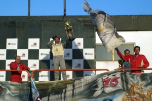 El podio de la Clase A 3° fecha: 1° Guillermo Ferrón, 2° Leonardo Olmos y 3° Diego Chao.