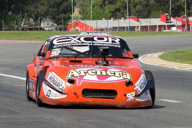 La Chevy anaranjada del Tortosa Motorsport estuvo presente en la fecha pasada y en la próxima será conducida por &quot;Carlitos&quot; Pérez.