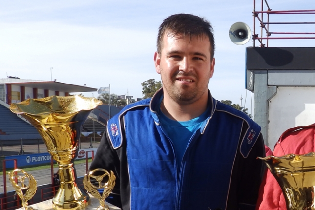 Jorgito Panella terminó 3° con el Ford del Wan Der Laan Racing y mantiene chances matemáticas en el campeonato.