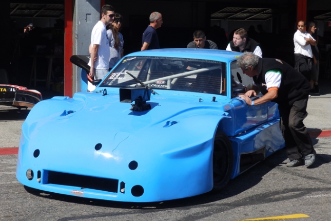 Hugo Piccinini llegará muy con lo justo con las reparaciones en la Dodge N° 81 luego de accidente sufrido en la carrera pasada.