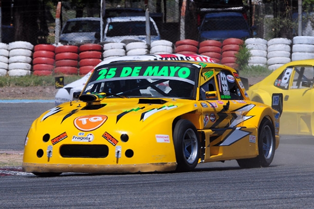 Eguia (p) logró la victoria en la primera fecha de la Clase B del Procar4000 en el trazado 7 del Autódromo de Buenos Aires.