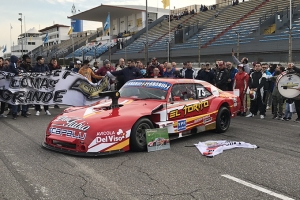 La Chevy con la que &quot;El Torito&quot; se consagró campeón en 2015 en la Clase B del Procar4000.