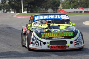 Alejandro Rebelo debutó y ganó en la 2° fecha de la Clase B del Procar4000.