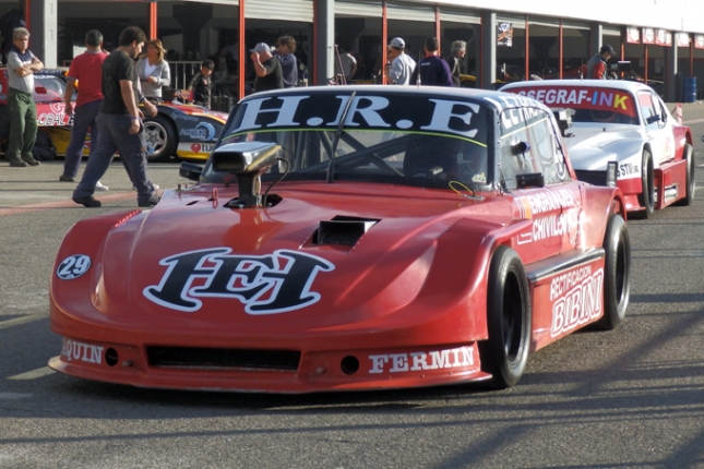 El de Chivilcoy debutó en la Clase A con el Ford y va por un buen resultado en la última fecha el 13 de Diciembre en el Circuito 12 del Gálvez.