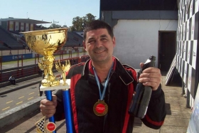 Martin &quot;El Torito&quot; Cornet logró su quinto triunfo en ocho carreras en la Clase B del Procar4000 y se escapó en la punta del campeonato.