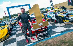 PASQUALE,  CAGGIANO Y COSTAS GANADORES DE LA CLASE B