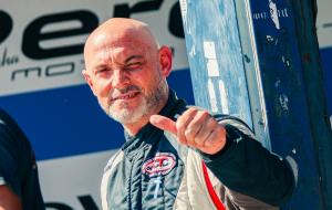 LEO NOWAK SE SUMA A LA FIESTA.