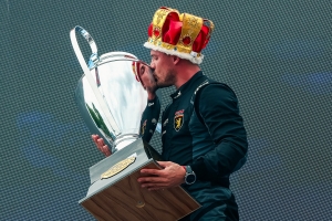 ROSSI, VENCEDOR Y BI CAMPEÓN