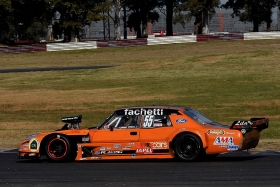 LA CLASE A TENDRA A FACHETTI VILLELA CON SU FORD FAIRLANE.